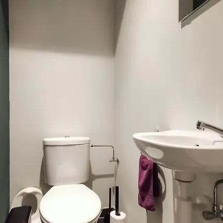 2 Bedroom Cozy In Appartamento *